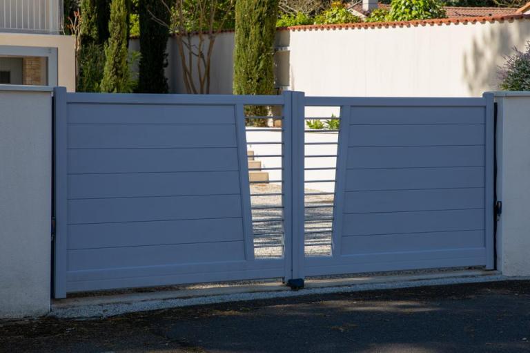 Faut-il opter pour un portail en aluminium à Béziers ?